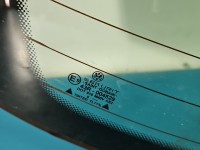 Szyba tylna KLAPY BAGAŻNIKA TYŁ Vw New Beetle 98- HB