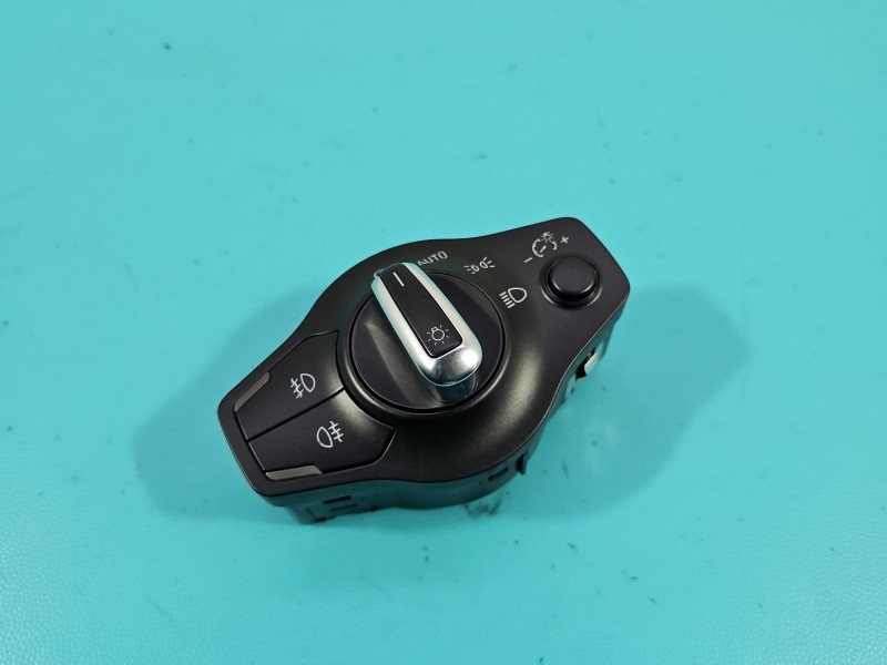 Przełącznik włącznik świateł AUDI Q5 08- 8K0941531AS