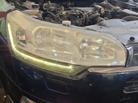 Reflektor prawy lampa przód Citroen C5 II X7 EUROPA 9674397980