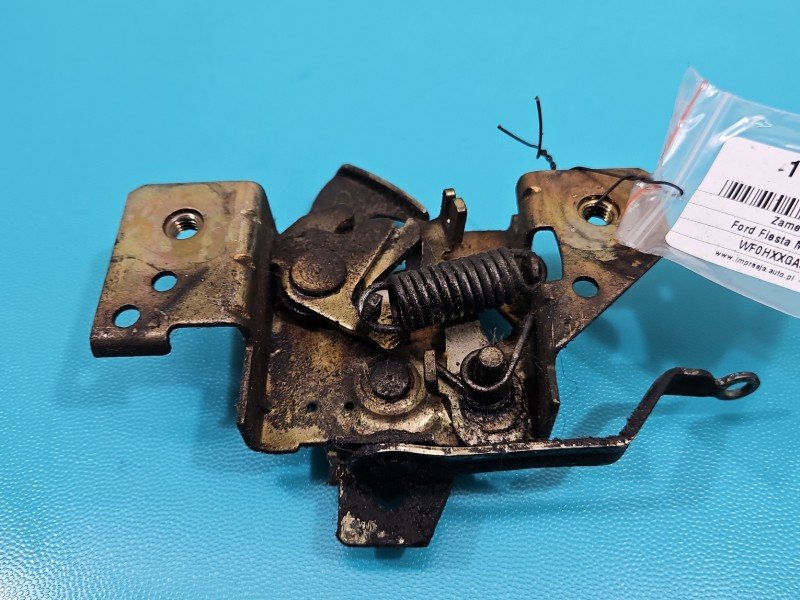 Zamek maski Ford Fiesta Mk6