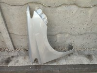 Błotnik przód prawy Toyota Auris II srebrny, 1F7