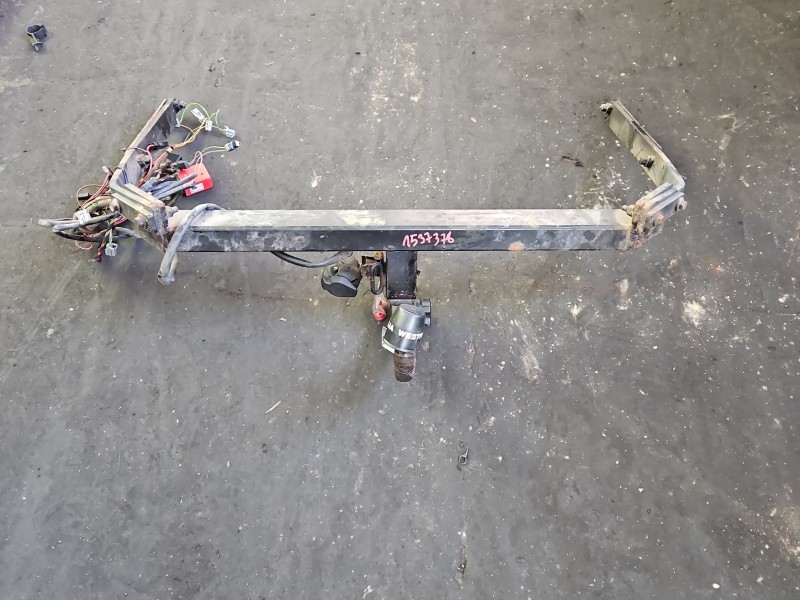 Hak holowniczy Ford Kuga Mk1 08-13