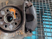 Zacisk przód prawy Citroen C8 2.0 hdi