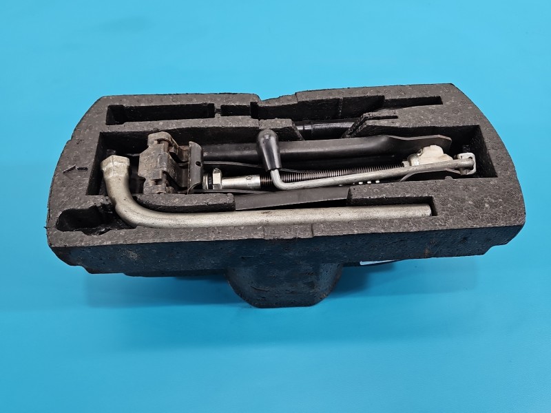 lewarek Podnośnik samochodowy trapezowy Vw Golf VI