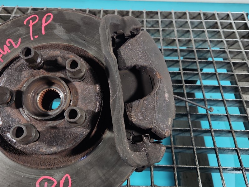 Zacisk przód prawy Peugeot 807 2.0 16V