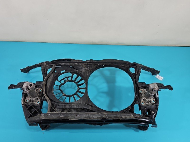 WZMOCNIENIE CZOŁOWE Pas przedni Audi A4 B6 8E0805594
