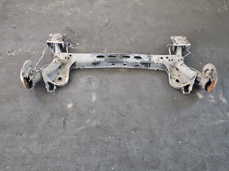 Tylna belka oś tył Skoda Kamiq 1.0 TSI (DLAA)