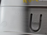 Osłona ZAŚLEPKA PLASTIK Producent części: Tesla, słupka prawa Tesla Model Y 1622226-00-E