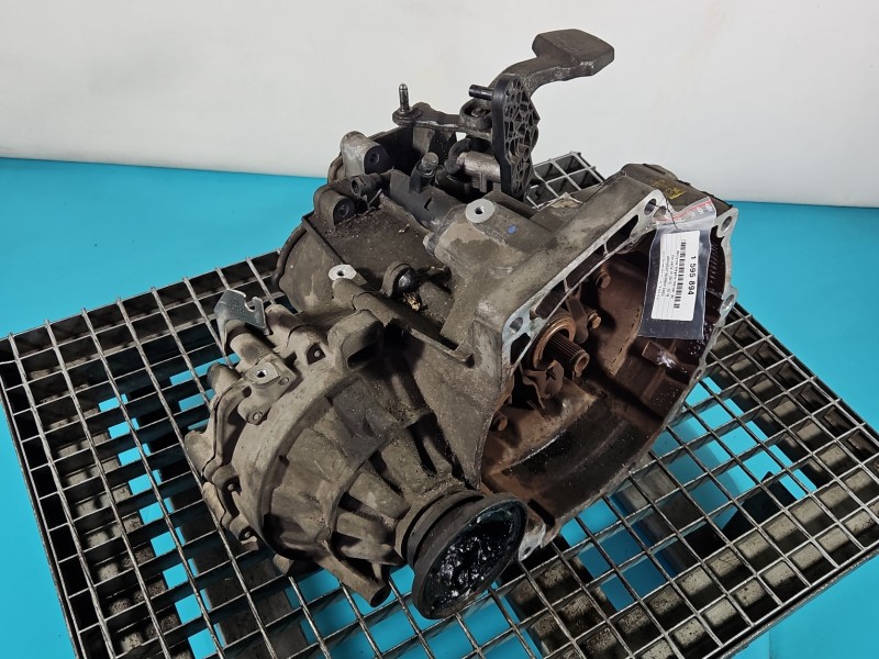 Skrzynia biegów Vw Jetta VI 1.6 tdi CAYC