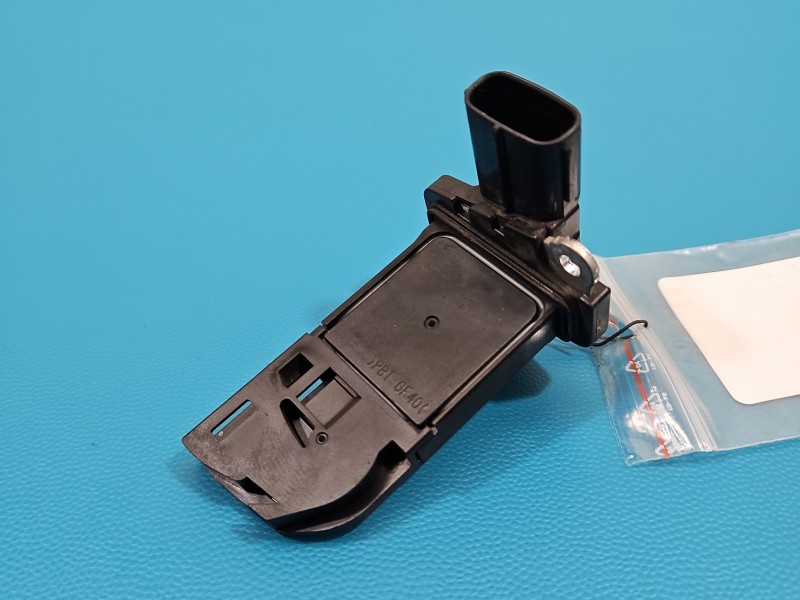 Przepływomierz Toyota Avensis III T27 22204-26010 2.0 D4D