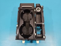Uchwyt na napoje kubek CUP HOLDER Vw Passat B8 3G0862531B