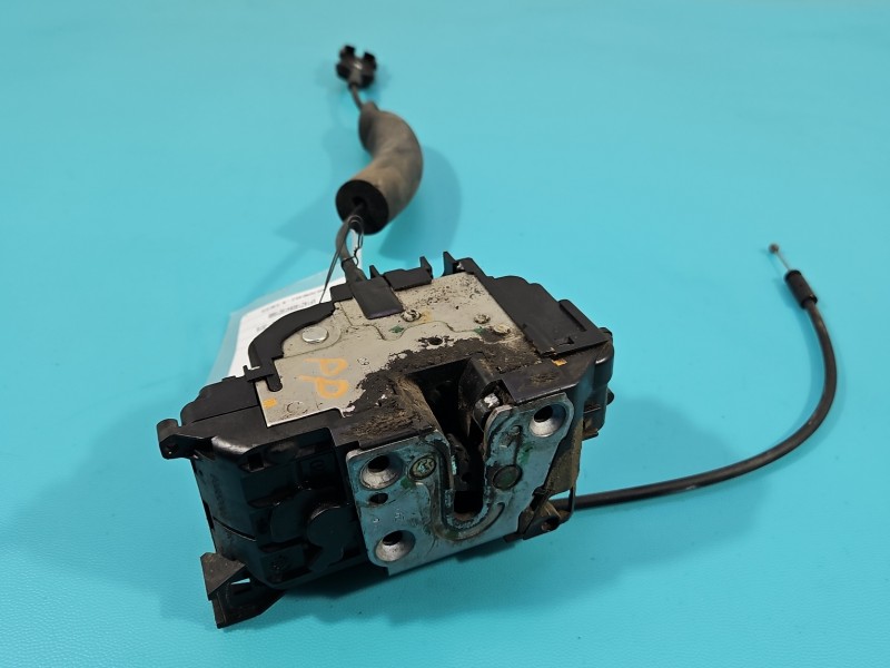 Zamek przód prawy 80502000 Renault Megane III EUROPA 4pin