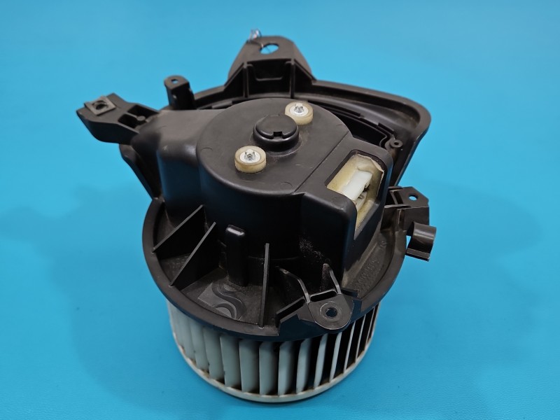 Dmuchawa nawiewu wentylator Fiat Grande Punto 5D3330100, 5D3130100 EUROPA