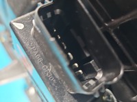 Podnośnik przód lewy SZYBY WINDA 82450-2W020 Hyundai Santa Fe III 12–18 6 + 2 PIN 5d HB