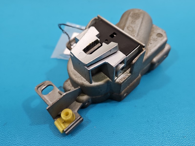 Blokada kierownicy Volvo V50 S40 II 30776153