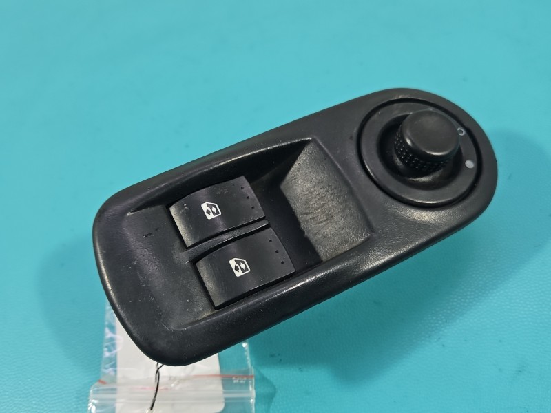 Przełącznik szyb Nissan Primastar 01-14 8200011867 Nissan EU