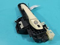 Klamka przód lewa zewnętrzna Mercedes W212 A2047601534