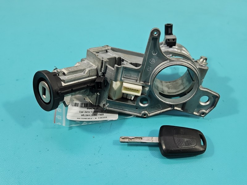 Stacyjka KLUCZYK WKŁADKA Opel Astra III H 2421430