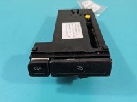 Uchwyt na napoje kubek Audi A4 B6 8E1941561B