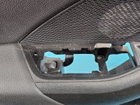 Tapicerka drzwi przód lewa boczek Skoda Octavia IV 5E3867197