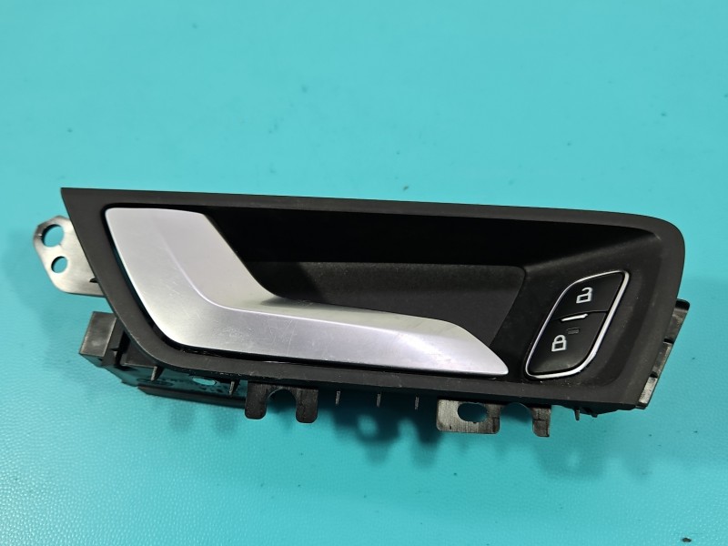 Klamka wewnętrzna przód lewa Ford Focus Mk4