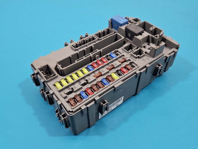 Skrzynka bezpieczników Honda Accord VIII 08- 101224