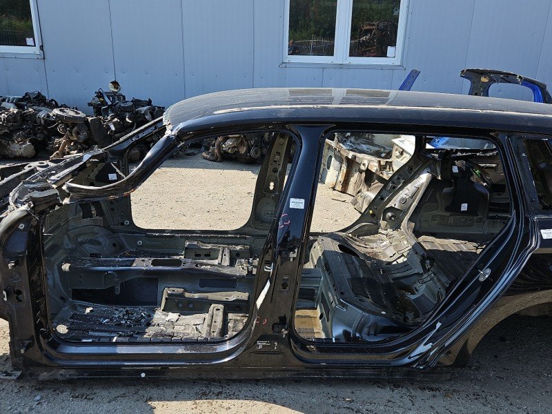 Słupek lewy Vw Passat B8 2.0 tdi (CRL) Słupek lewy Vw Passat B8 2.0 tdi (CRL)