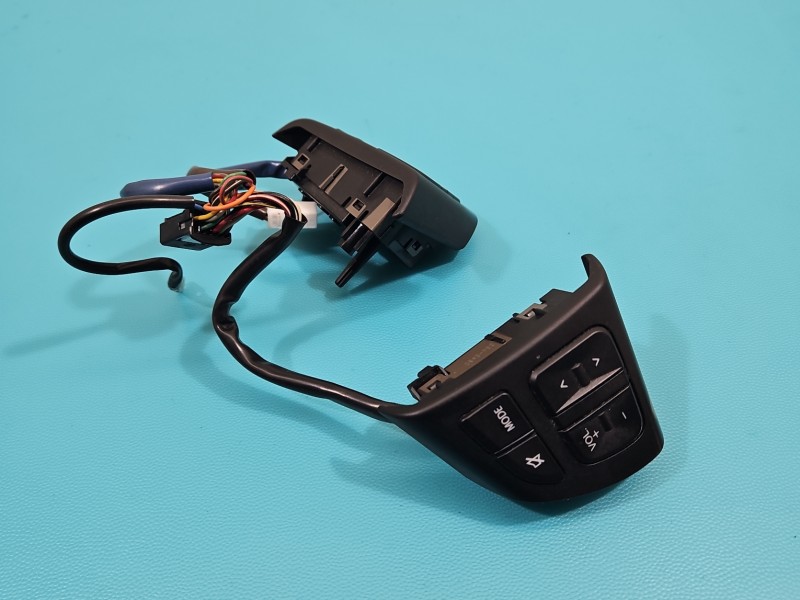 Przełącznik multifunkcja kierownicy Suzuki Sx4 S-Cross 13-21