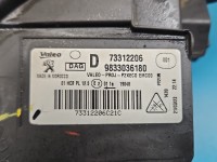 Reflektor prawy lampa przód Peugeot 2008 II EUROPA