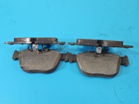 Tarcze hamulcowe przód klocki BMW X6 E71 3.0d Producent części: BMW, 348x29mm z klockami