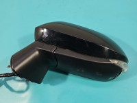 Lusterko lewe Toyota Corolla E21 19- elektryczny, Europejska, Kod lakieru: 040, El. Składane, pęknięta obudowa i uszkodzone...