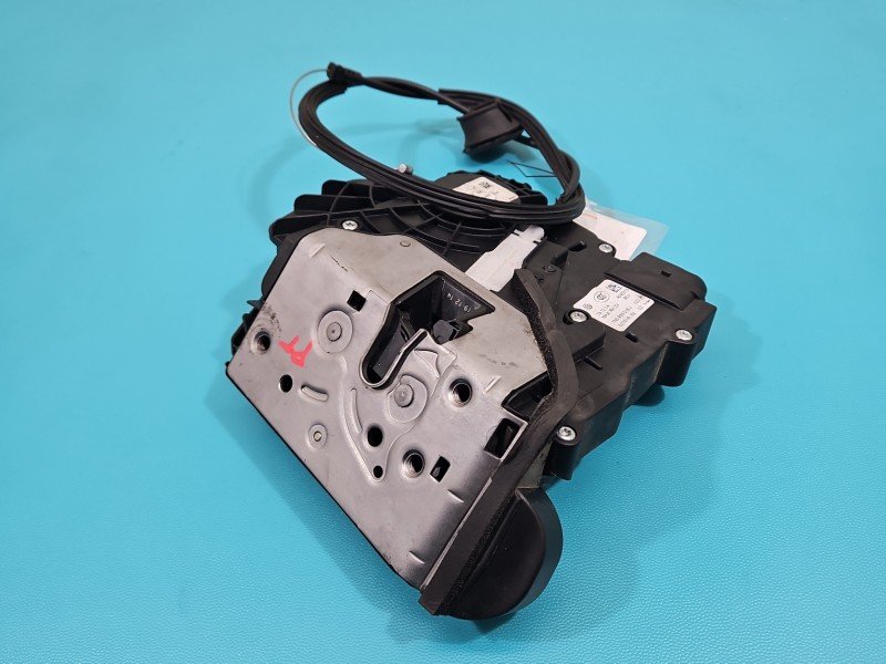 Zamek tył prawy 7N0839003N Vw Sharan II 10- Volkswagen, 12pin