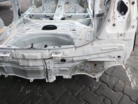 Pas tylny podłoga wanna bagażnika Toyota Yaris III HB