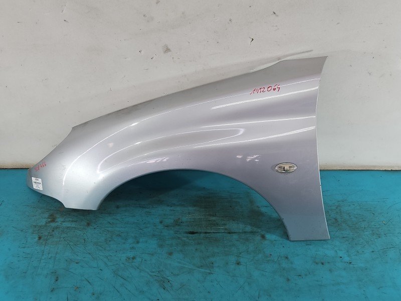 Błotnik przód lewy Peugeot 206 srebrny Błotnik przód lewy Peugeot 206 srebrny