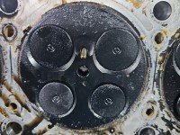 Głowica Toyota Corolla Verso II 2.0 D4D