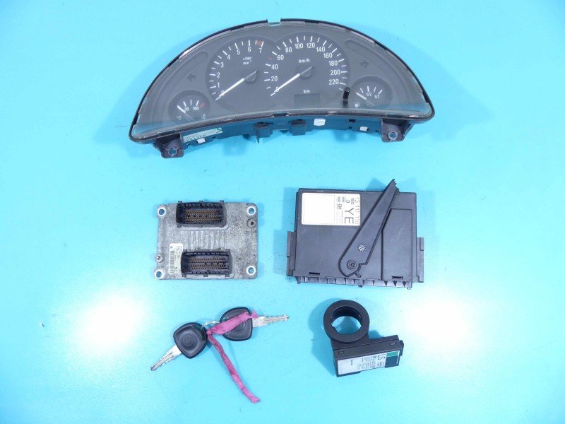 Komputer Sterownik silnika 0261207960 Opel Corsa C 1.0 12v