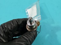 Wtryskiwacz Toyota Avensis II T25 23710-26011 2.2 d-cat