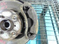 Zacisk przód prawy Toyota Corolla E10 1.4 16v