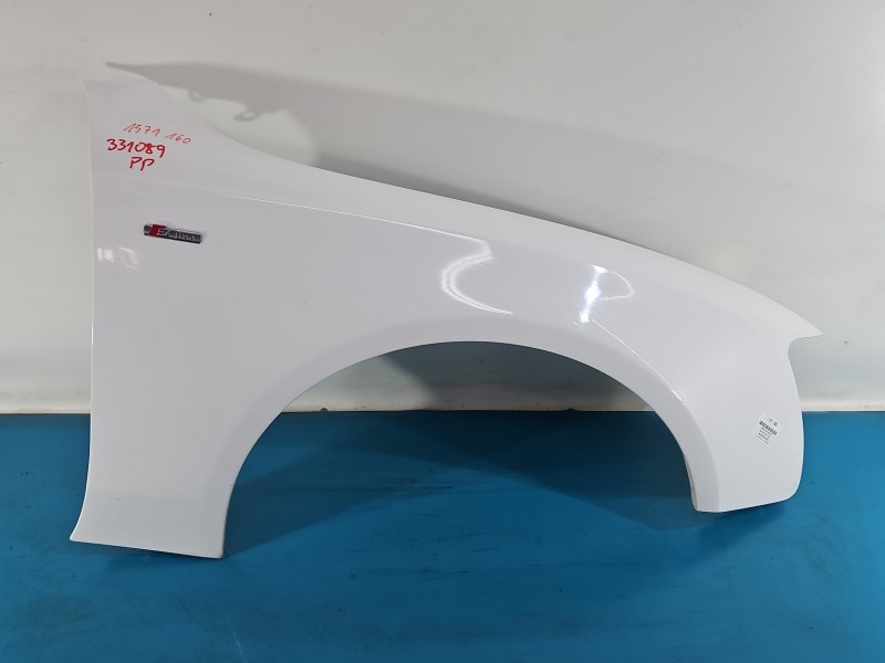 Błotnik przód prawy Audi A5 8T Ly9c