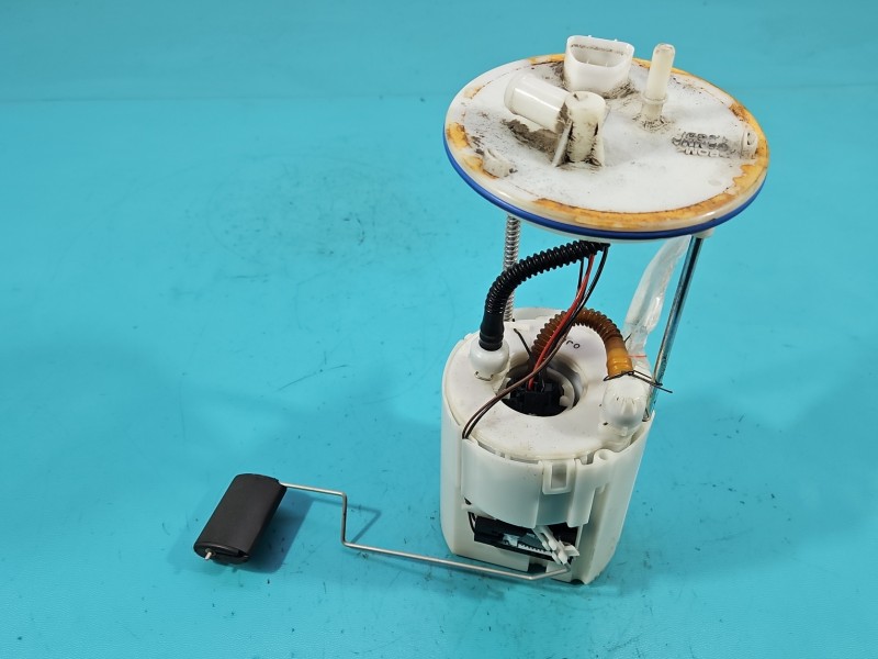 pompka Pompa paliwa Kia Sportage III 10-15 1.6 GDI 31110-2Y300 Producent części: KIA, 4-PIN