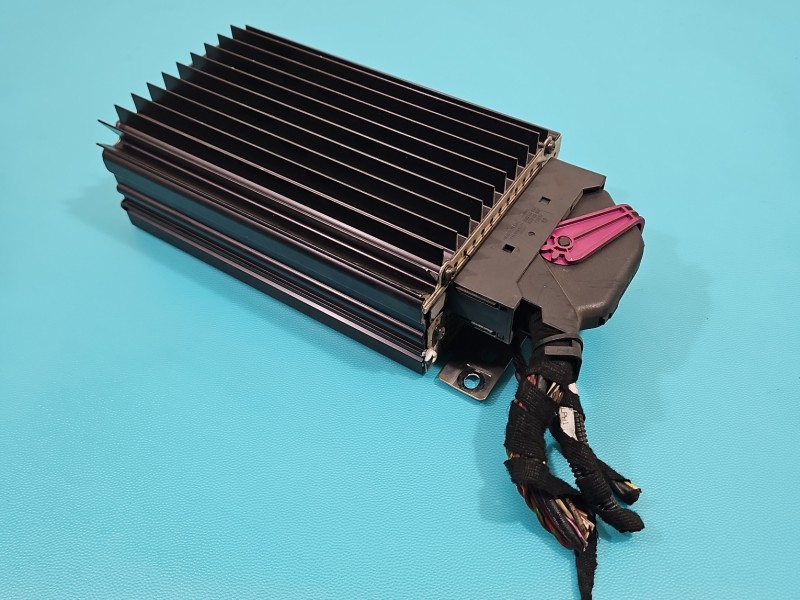 Wzmacniacz Audi A8 D3