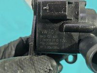 Pompka obiegu wody pompa AUDI Q5 08- 2.0 tfsi 8K0121601