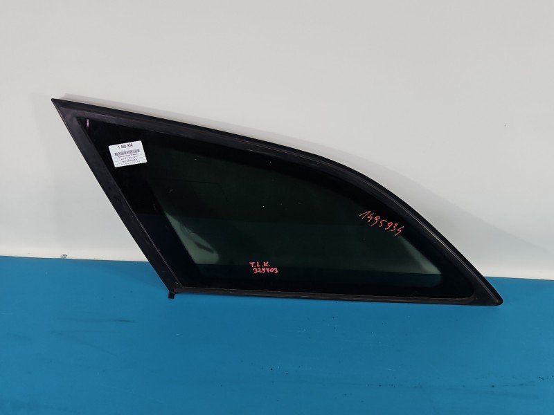 Szyba karoseryjna tył lewa AUDI A6 C7 kombi