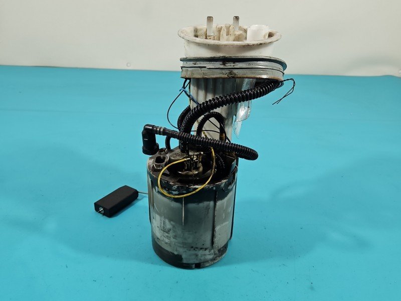 pompka Pompa paliwa Audi A4 B7 1.9 TDI 8E0919050D 4 PIN pompka Pompa paliwa Audi A4 B7 1.9 TDI 8E0919050D 4 PIN