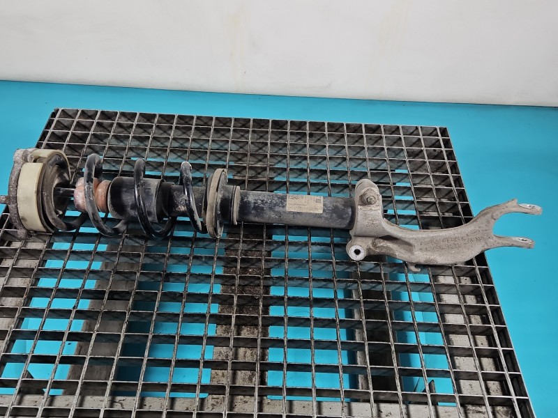 Amortyzator przód prawy przedni Audi A4 B9