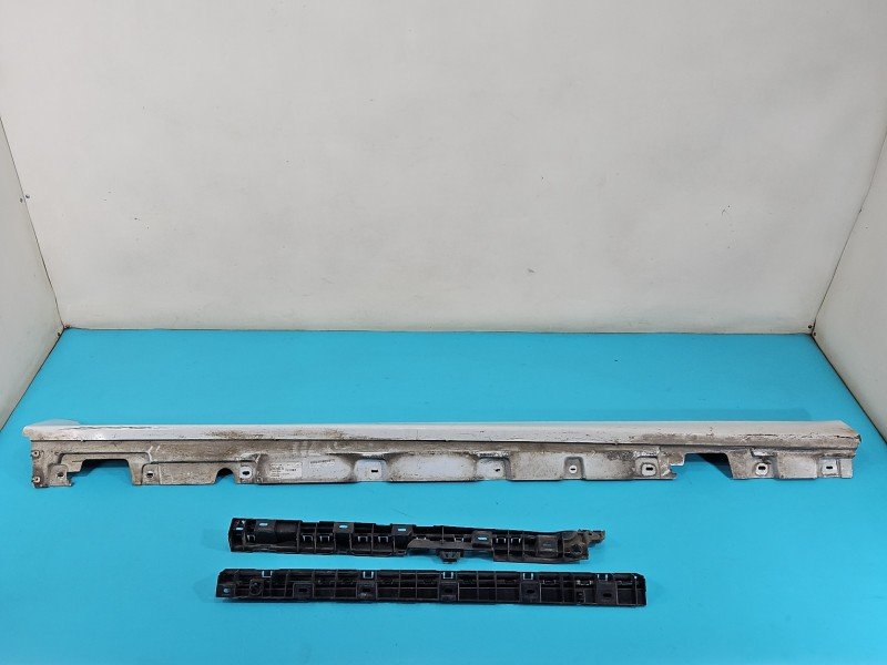 Listwa progowa prawa PRÓG NAKŁADKA Bmw f10 f11 7207094, 7184774