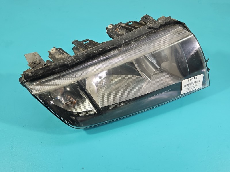 Reflektor prawy lampa przód Skoda Fabia I EUROPA