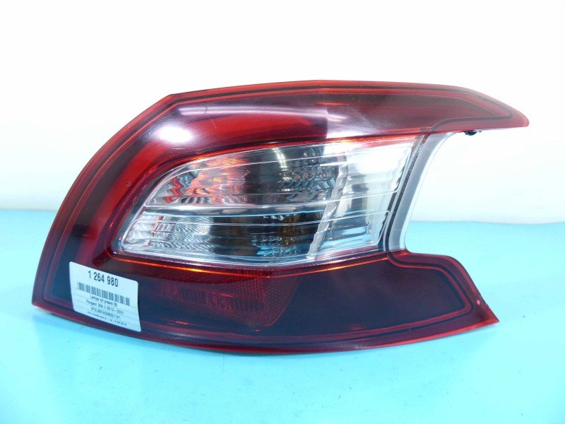 Lampa tył prawa Peugeot 308 II 13-21 HB