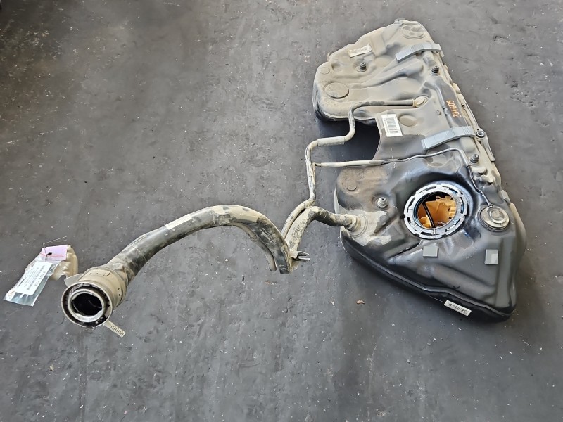 Zbiornik paliwa bak Mercedes W213 2.0 CDI