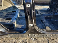 Próg prawy SŁUPEK ŚRODKOWY B BMW X6 E71 HB 5d czarny black sapphire metallic 475/9